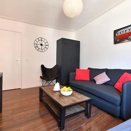 Les Cigognes Du Centre Apartamento *